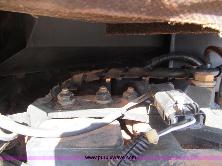 image for item F3128 2001 Komatsu PC228USLC-3 excavator