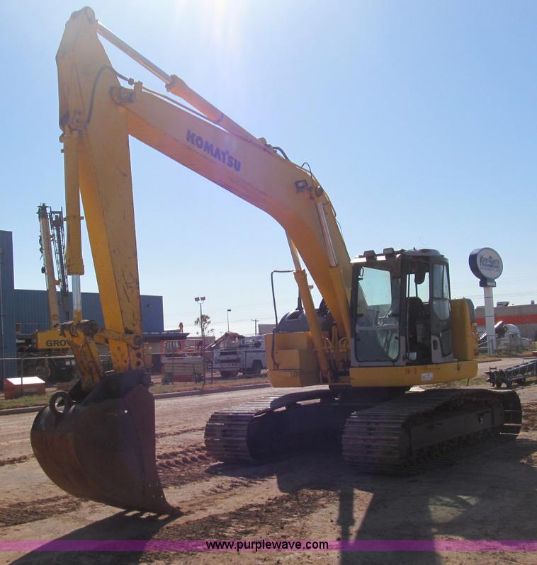 image for item F3128 2001 Komatsu PC228USLC-3 excavator