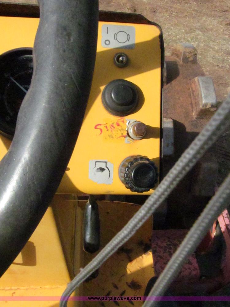 image for item F3129 1998 Dynapac vibratory compactor