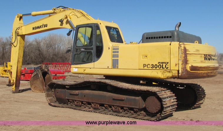 image for item F3131 2000 Komatsu PC300LC-6 excavator