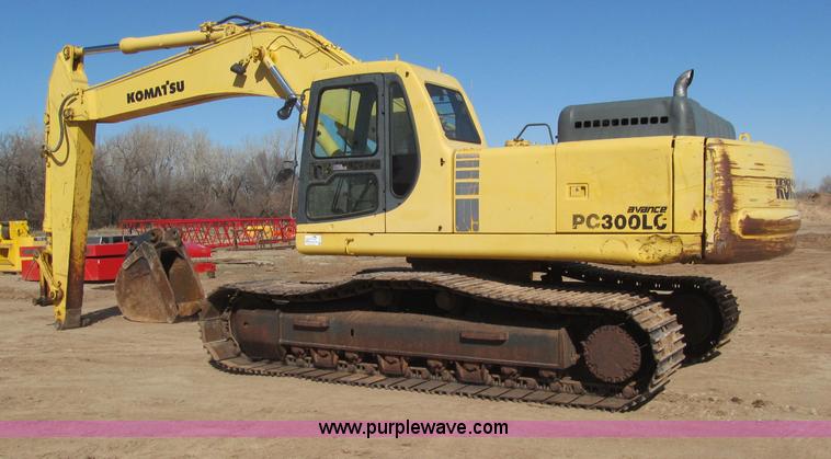 image for item F3131 2000 Komatsu PC300LC-6 excavator