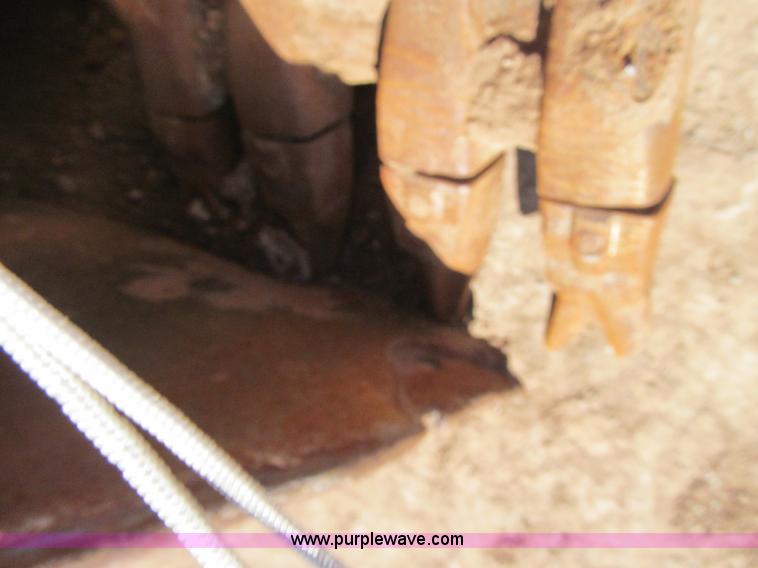 image for item F3131 2000 Komatsu PC300LC-6 excavator