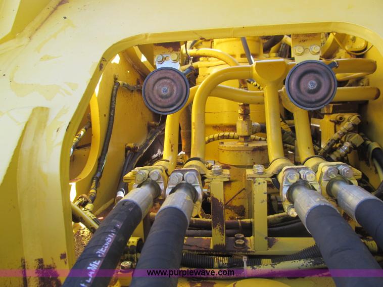 image for item F3131 2000 Komatsu PC300LC-6 excavator