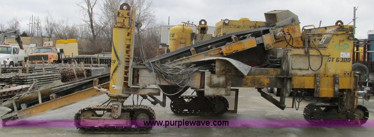 image for item F4387 1993 Gomaco GT6300 curb and gutter machine