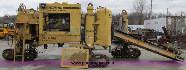 image for item F4387 1993 Gomaco GT6300 curb and gutter machine
