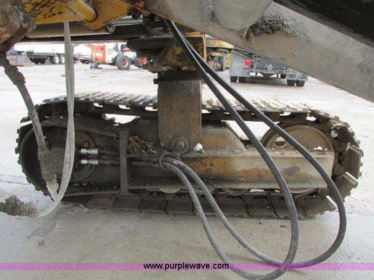 image for item F4387 1993 Gomaco GT6300 curb and gutter machine