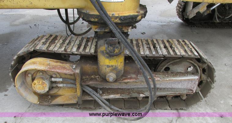 image for item F4387 1993 Gomaco GT6300 curb and gutter machine