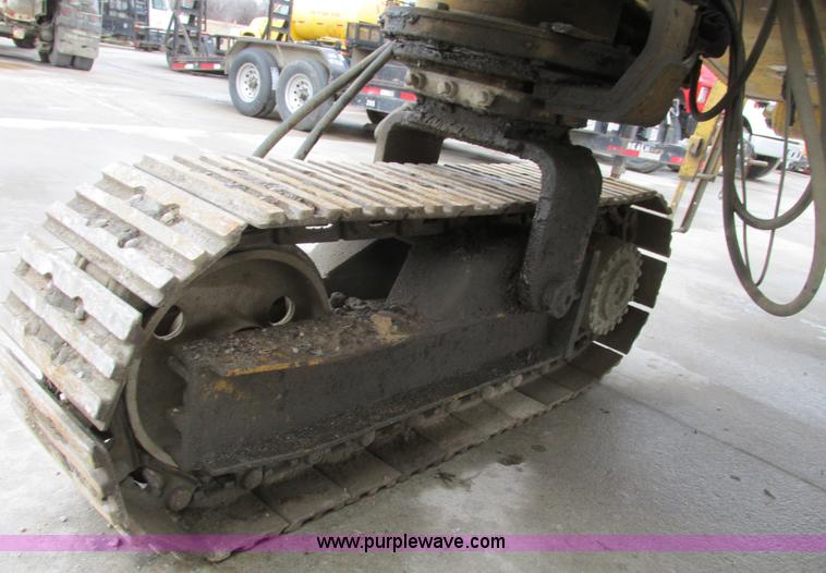 image for item F4387 1993 Gomaco GT6300 curb and gutter machine