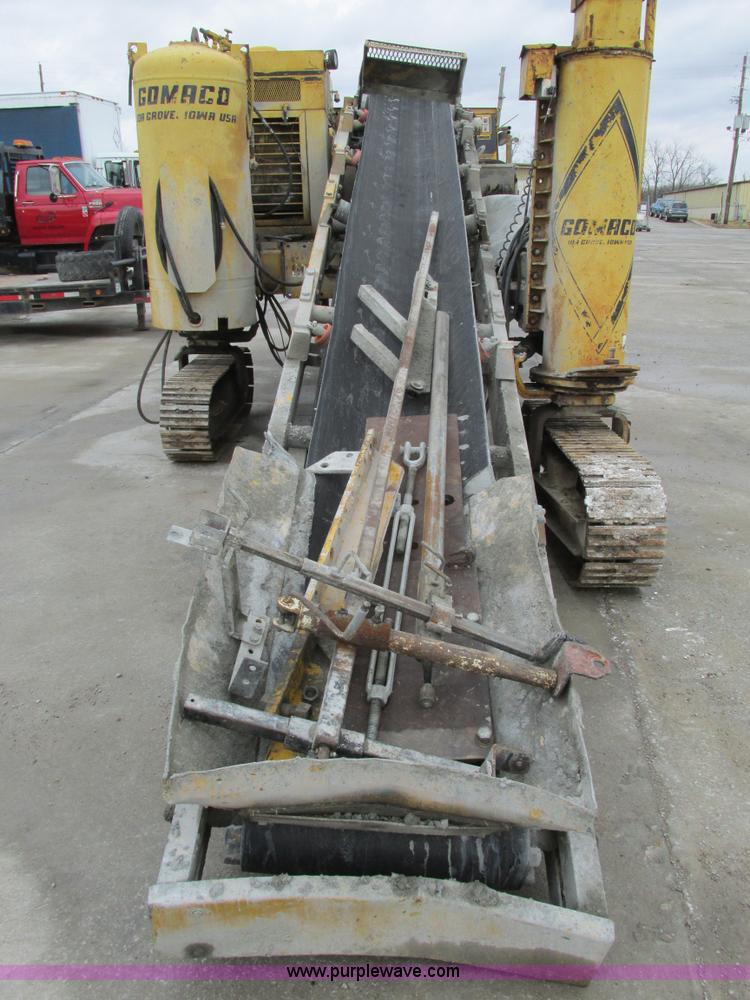 image for item F4387 1993 Gomaco GT6300 curb and gutter machine