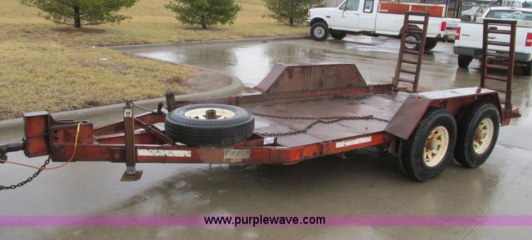 image for item F4398 1989 JFW 12' tandem axle trailer