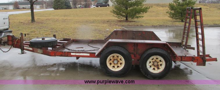 image for item F4398 1989 JFW 12' tandem axle trailer