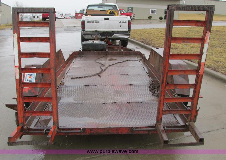 image for item F4398 1989 JFW 12' tandem axle trailer