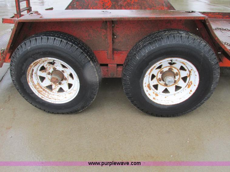 image for item F4398 1989 JFW 12' tandem axle trailer