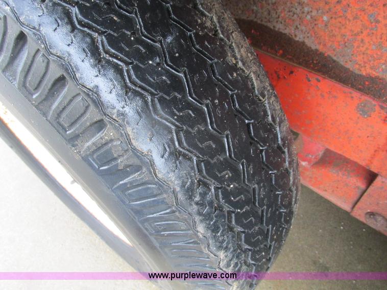 image for item F4398 1989 JFW 12' tandem axle trailer