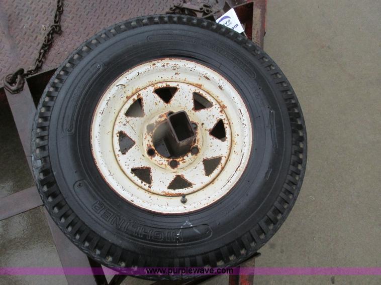 image for item F4398 1989 JFW 12' tandem axle trailer