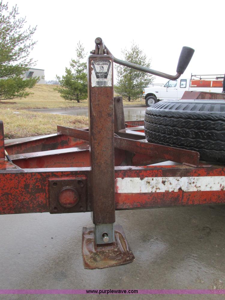 image for item F4398 1989 JFW 12' tandem axle trailer