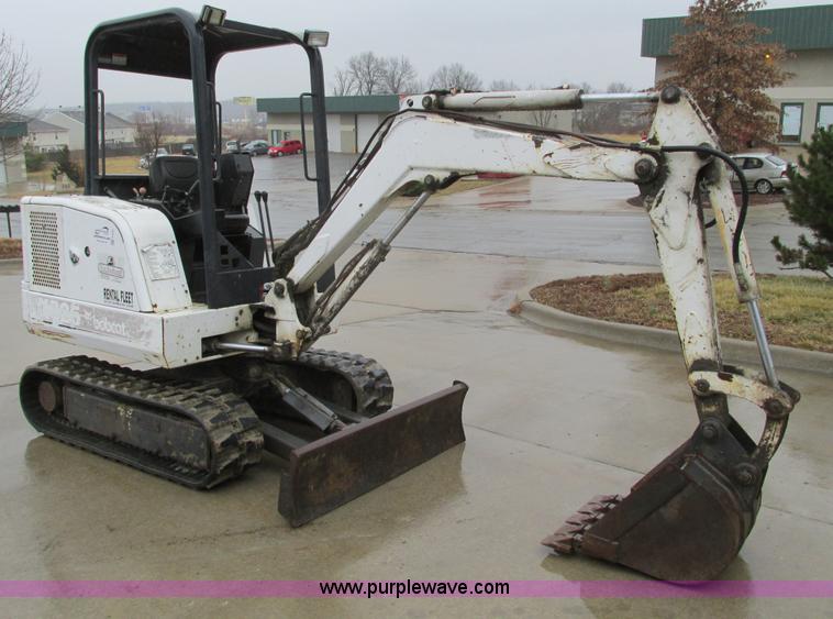 image for item F4401 1996 Bobcat 325 compact excavator
