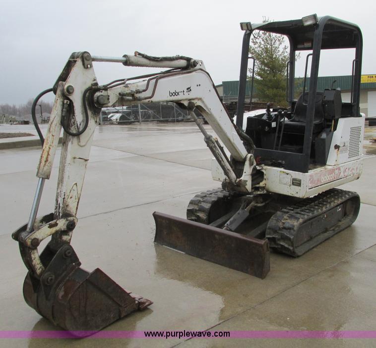 image for item F4401 1996 Bobcat 325 compact excavator