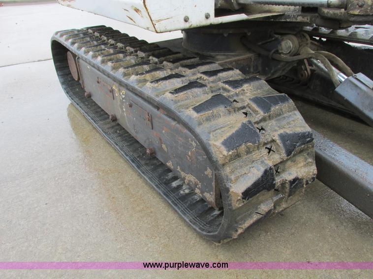 image for item F4401 1996 Bobcat 325 compact excavator