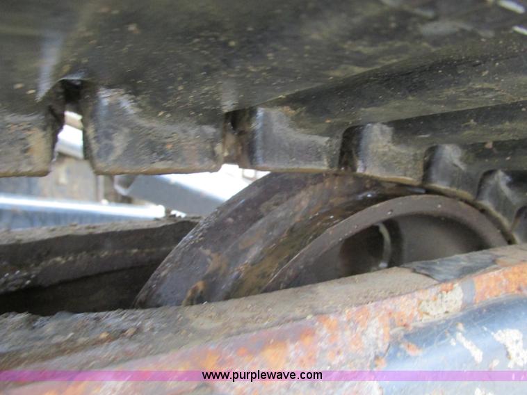 image for item F4401 1996 Bobcat 325 compact excavator