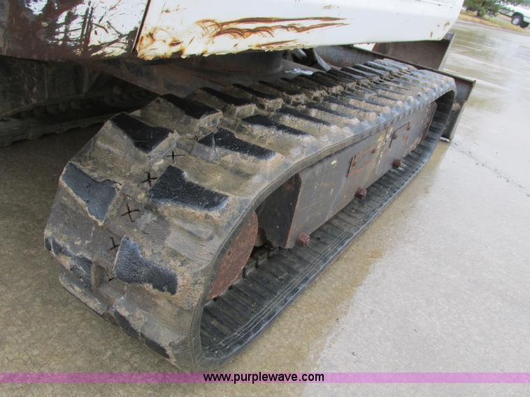 image for item F4401 1996 Bobcat 325 compact excavator