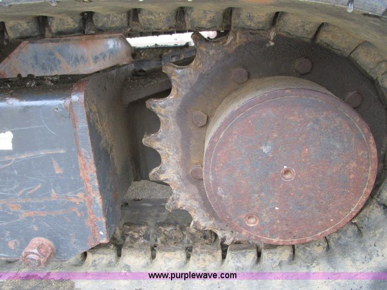 image for item F4401 1996 Bobcat 325 compact excavator