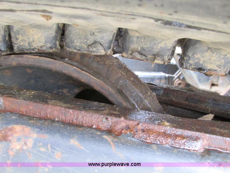 image for item F4401 1996 Bobcat 325 compact excavator