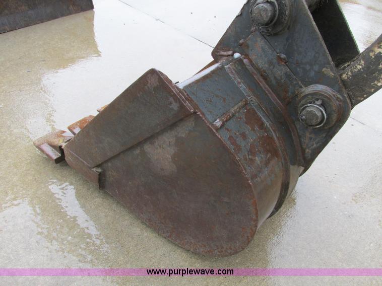 image for item F4401 1996 Bobcat 325 compact excavator