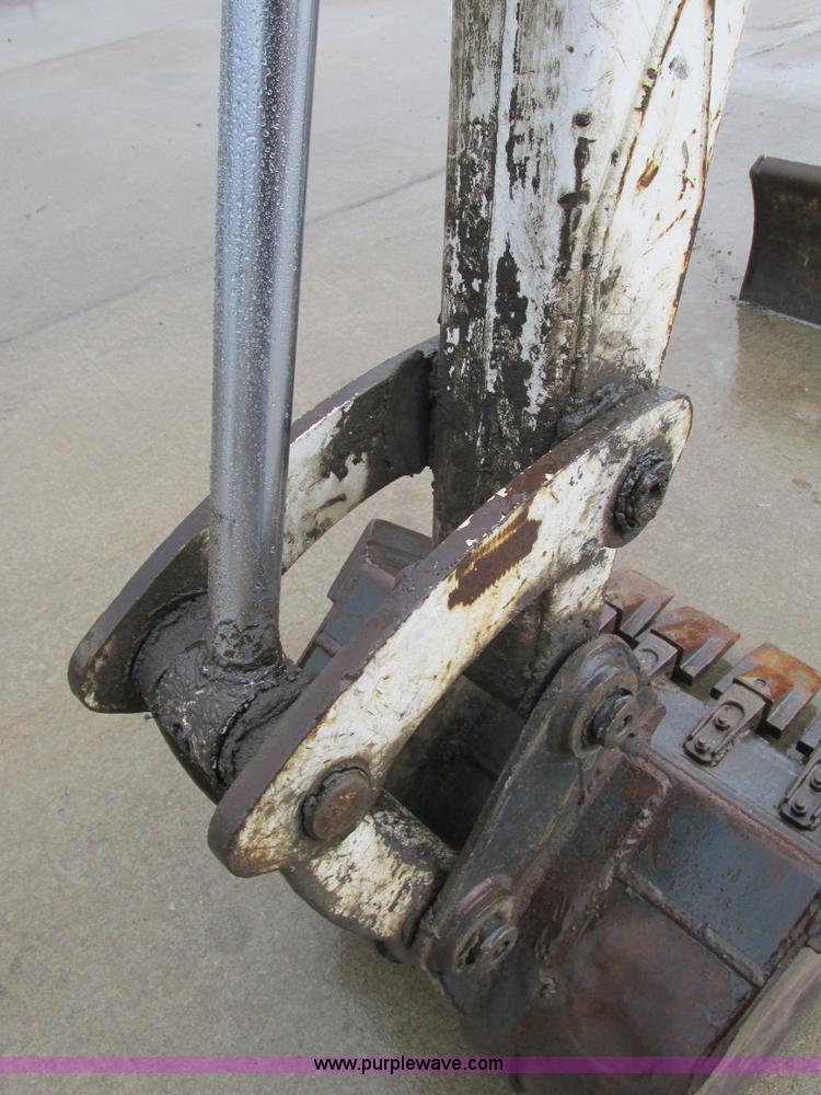 image for item F4401 1996 Bobcat 325 compact excavator