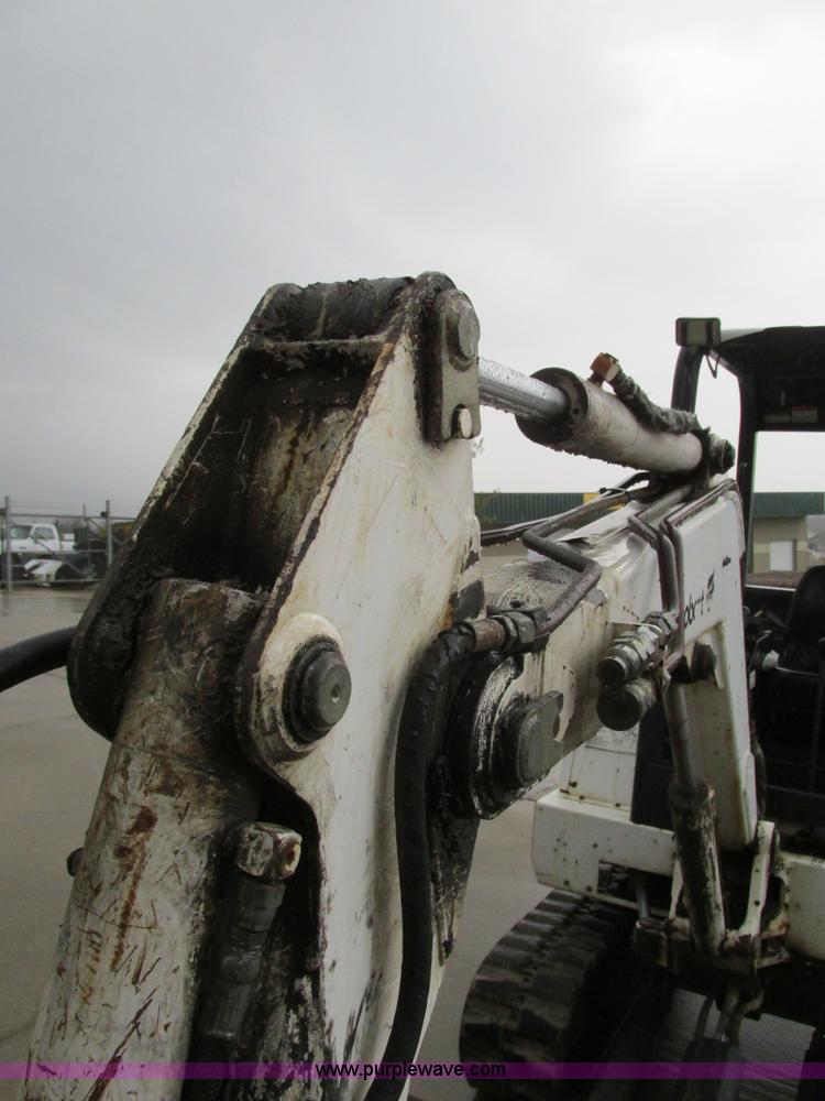 image for item F4401 1996 Bobcat 325 compact excavator