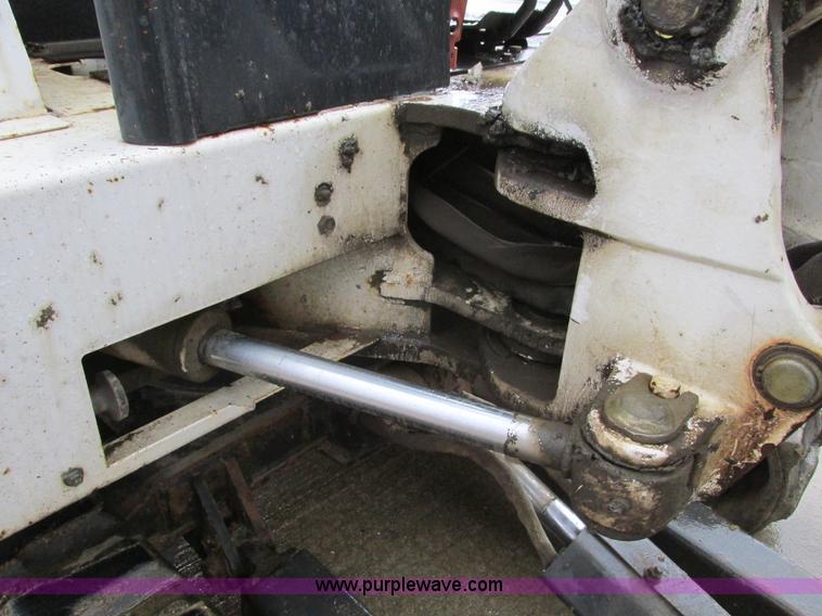 image for item F4401 1996 Bobcat 325 compact excavator