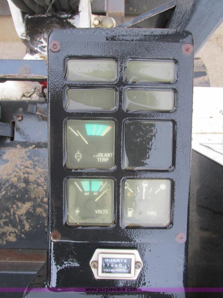 image for item F4401 1996 Bobcat 325 compact excavator