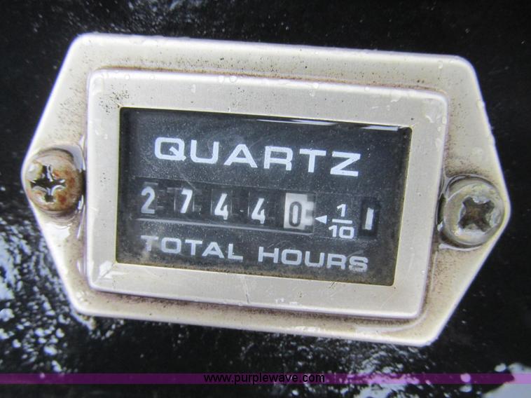 image for item F4401 1996 Bobcat 325 compact excavator