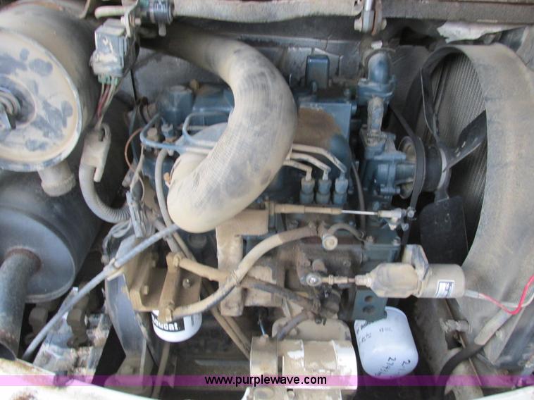 image for item F4401 1996 Bobcat 325 compact excavator