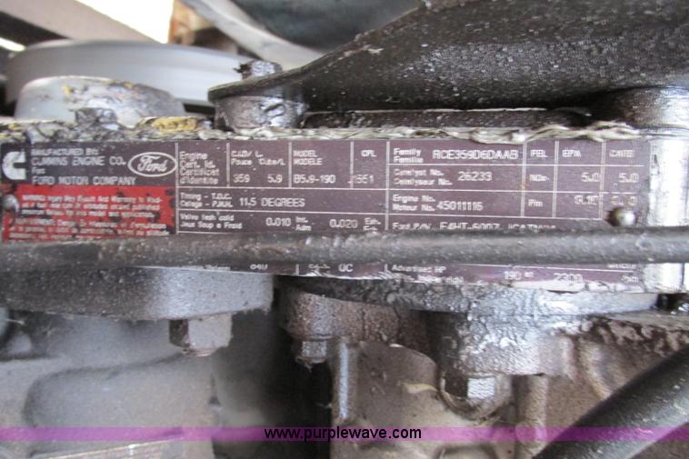 image for item F4706 1995 Ford F800 flatbed truck