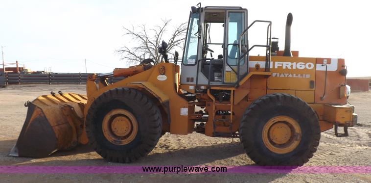 image for item F6401 1993 Fiat-Allis FR160 wheel loader