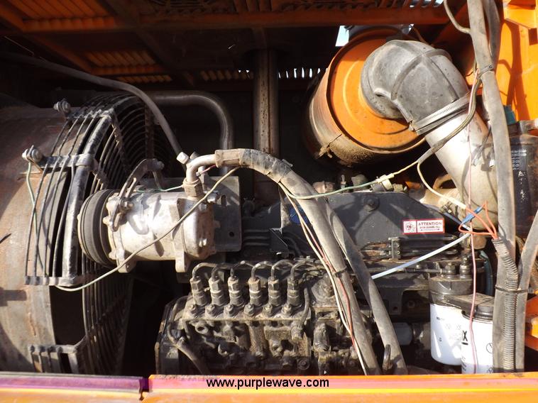 image for item F6401 1993 Fiat-Allis FR160 wheel loader