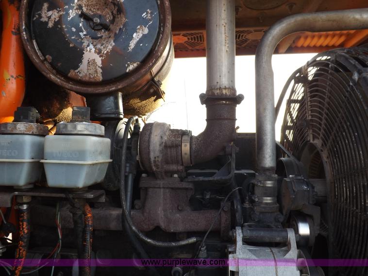 image for item F6401 1993 Fiat-Allis FR160 wheel loader