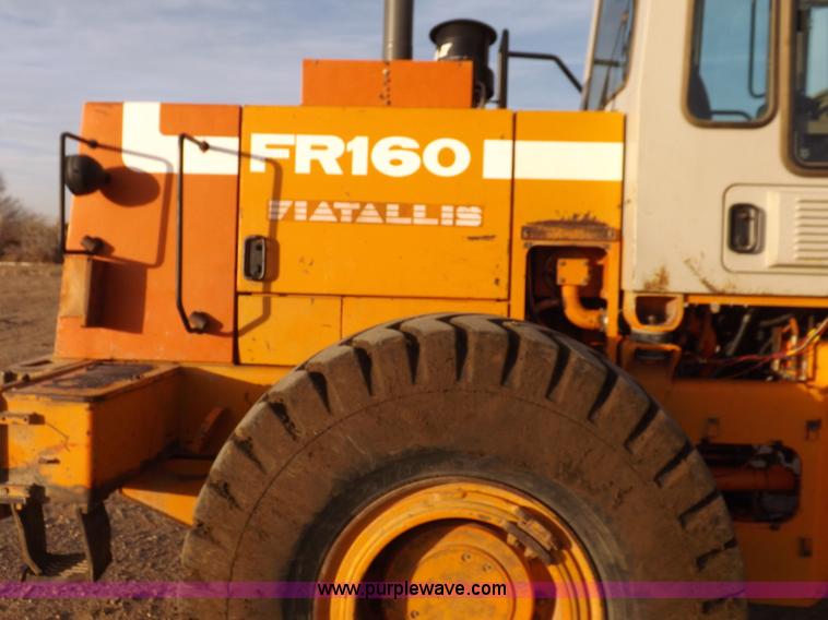 image for item F6401 1993 Fiat-Allis FR160 wheel loader