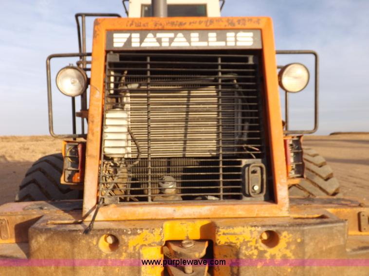 image for item F6401 1993 Fiat-Allis FR160 wheel loader