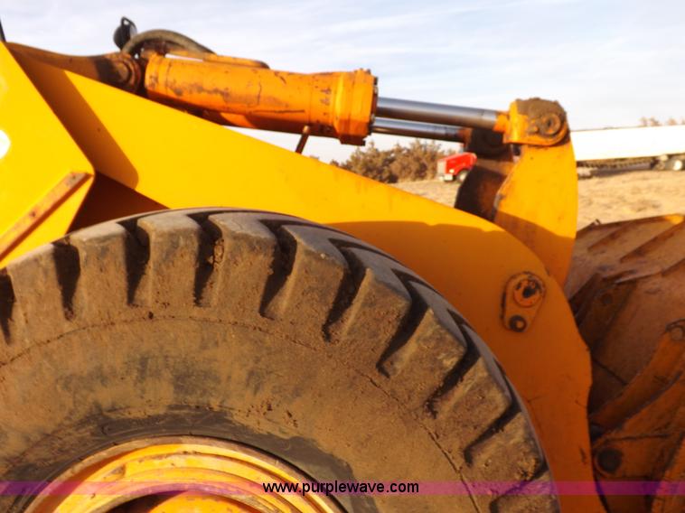image for item F6401 1993 Fiat-Allis FR160 wheel loader
