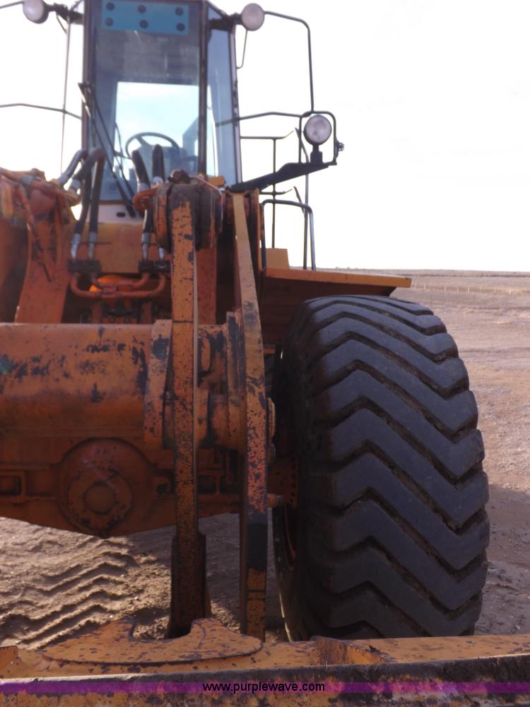 image for item F6401 1993 Fiat-Allis FR160 wheel loader