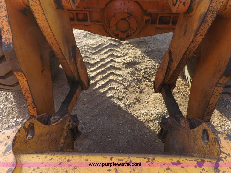 image for item F6401 1993 Fiat-Allis FR160 wheel loader