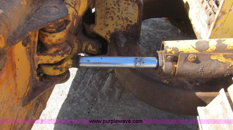 image for item G5645 1997 John Deere 550G dozer