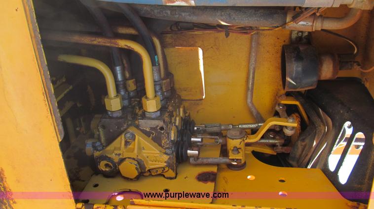 image for item G5645 1997 John Deere 550G dozer