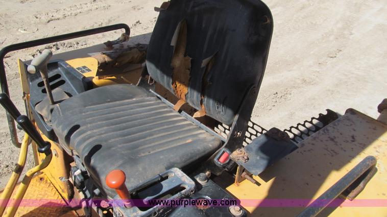 image for item G5645 1997 John Deere 550G dozer