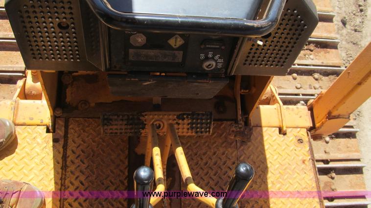 image for item G5645 1997 John Deere 550G dozer