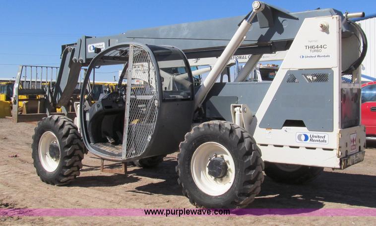 image for item G5646 2004 Terex TH644C telehandler