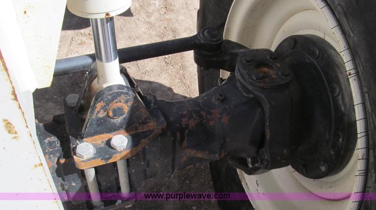 image for item G5646 2004 Terex TH644C telehandler