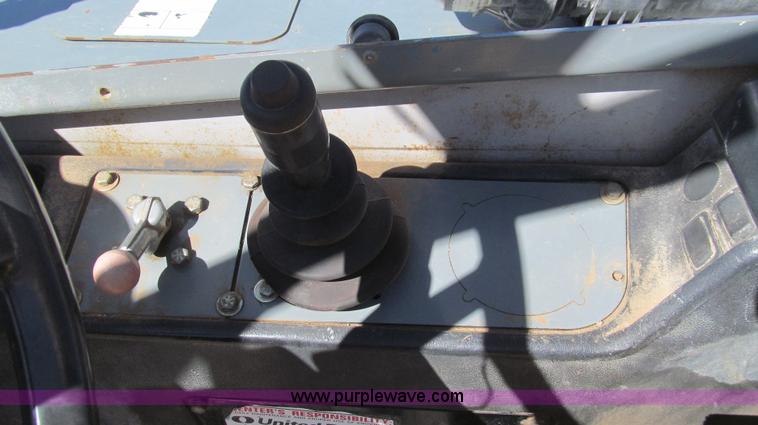 image for item G5646 2004 Terex TH644C telehandler